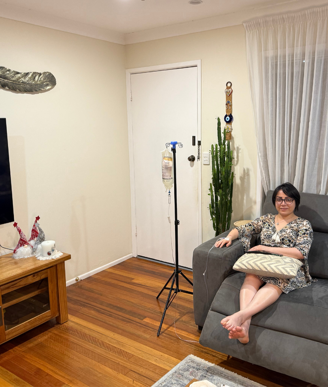 AHPRA-registered nurse providing mobile IV nutrient therapy at home — The Vitamin Guy